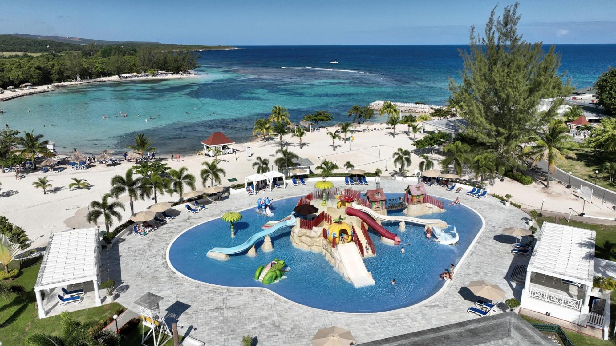 מלון רנאוויי ביי Bahia Principe Grand Jamaica (Adults Only) מראה חיצוני תמונה