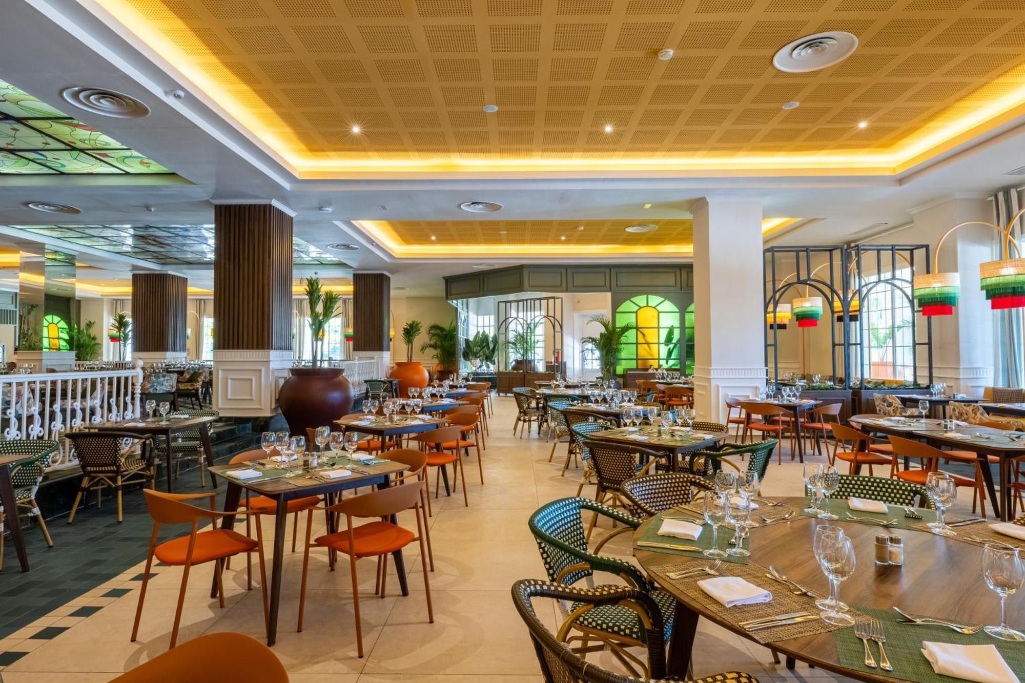 מלון רנאוויי ביי Bahia Principe Grand Jamaica (Adults Only) מראה חיצוני תמונה The restaurant